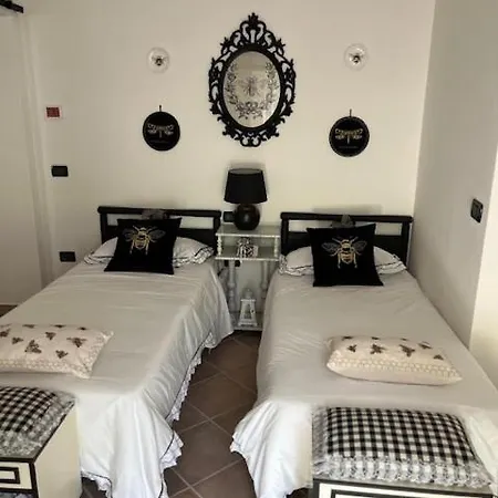 La Casina Di Sandro 3* Nocera Umbra