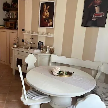 La Casina Di Sandro Гостевой дом
