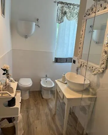 La Casina Di Sandro Гостевой дом 3*