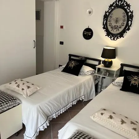 Гостевой дом La Casina Di Sandro