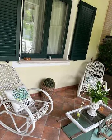 La Casina Di Sandro Гостевой дом 3*