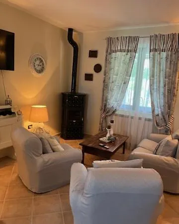 La Casina Di Sandro 3* Ночера-Умбра