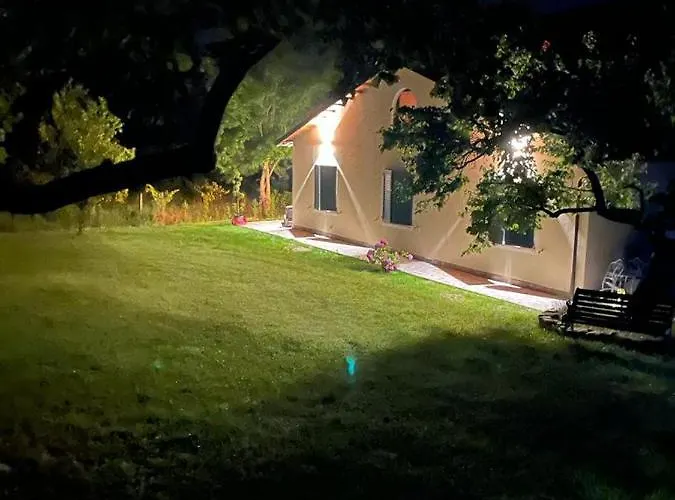 招待所 La Casina Di Sandro