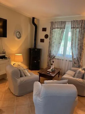 La Casina Di Sandro 3* 诺西拉·乌姆布拉